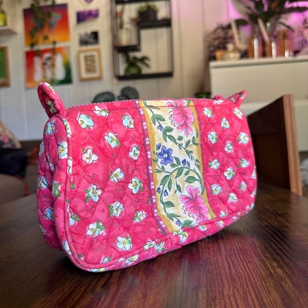 MaggiB Vera Wang Inspired Quilted Toiletry Bag - Picture 4 of 5